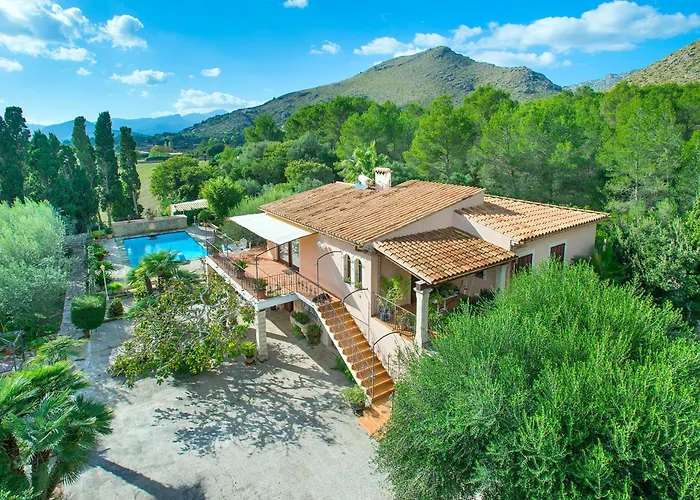 Owl Far - 15 Min Walk To The 포엔샤 항구