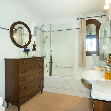 Owl Far - 15 Min Walk To The Вілла Порт-де-Польєнса