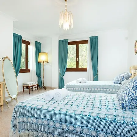 Owl Far - 15 Min Walk To The *