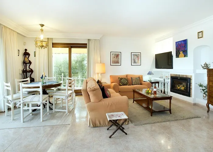 Owl Far - 15 Min Walk To The וילה